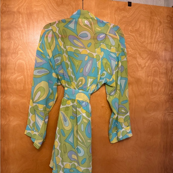 Victoria's Secret Multicolor Patterned Dressing Robe - Picture 5 of 10